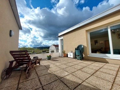 APPARTEMENT TYPE T5 AVEC TERRASSE ET GARAGE - ST ETIENNE BELLEVUE - 120 m2 - VENDU