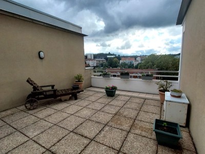 APPARTEMENT TYPE T5 AVEC TERRASSE ET GARAGE - ST ETIENNE BELLEVUE - 120 m2 - VENDU