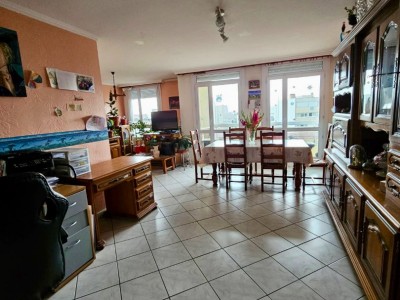 APPARTEMENT T5 A VENDRE - ST ETIENNE BELLEVUE - 106.59 m2 - 114000€