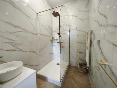 APPARTEMENT T5 A VENDRE - ST ETIENNE BELLEVUE - 118 m2 - 299 000 €
