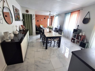 APPARTEMENT T5 A VENDRE - ST ETIENNE BELLEVUE - 89.22 m2 - 149 000 €