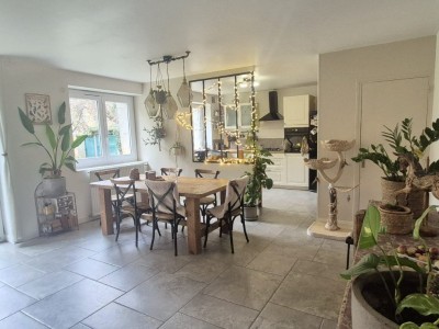 APPARTEMENT T5 A VENDRE - ST ETIENNE BERGSON - 143.68 m2 - 188�000�&euro;