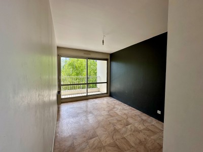 APPARTEMENT T5 A VENDRE - ST ETIENNE BERGSON - 103.31 m2 - 119 000 &euro;