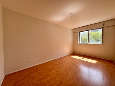 APPARTEMENT T5 A VENDRE - ST ETIENNE BERGSON - 103.31 m2 - 119 000 &euro;