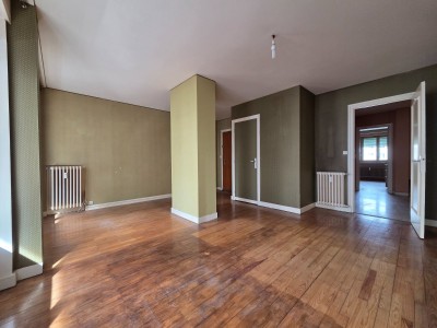 APPARTEMENT T5 A VENDRE - ST ETIENNE CARNOT - 141.96 m2 - 144�500�&euro;