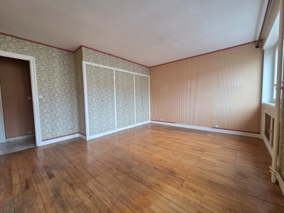 APPARTEMENT T5 A VENDRE - ST ETIENNE CARNOT - 141.96 m2 - 144�500�&euro;