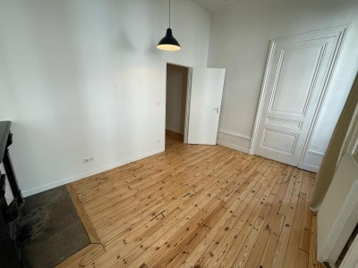 Appartement de type T5 - ST ETIENNE CENTRE VILLE - 94 m2 - 159900€