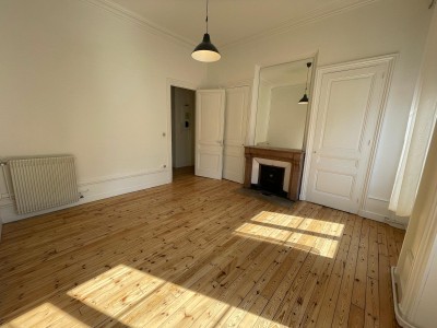 Appartement de type T5 - ST ETIENNE CENTRE VILLE - 94 m2 - 159900€
