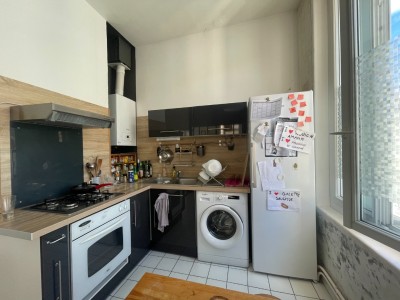 APPARTEMENT T5 - ST ETIENNE CENTRE VILLE - 102.26 m2 - 140000€