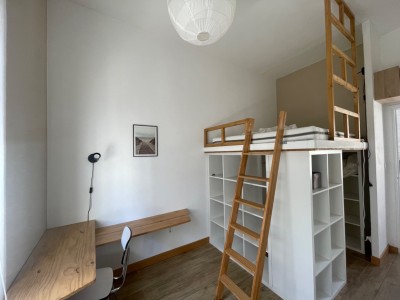 APPARTEMENT T5 - ST ETIENNE CENTRE VILLE - 102.26 m2 - 140000€
