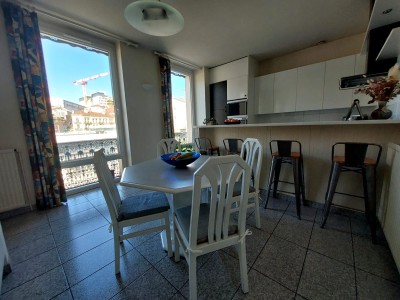 APPARTEMENT T5 A VENDRE - ST ETIENNE CENTRE VILLE - 150 m2 - 250000€