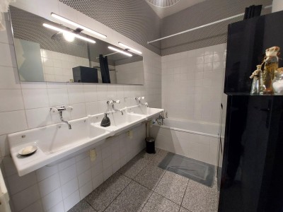 APPARTEMENT T5 A VENDRE - ST ETIENNE CENTRE VILLE - 150 m2 - 250000€