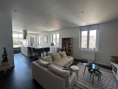 APPARTEMENT T5 A VENDRE - ST ETIENNE CENTRE VILLE - 90 m2 - 250000€