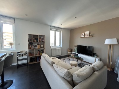 APPARTEMENT T5 A VENDRE - ST ETIENNE CENTRE VILLE - 90 m2 - 250000€