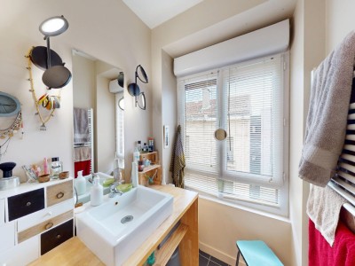 APPARTEMENT T5 A VENDRE - ST ETIENNE CENTRE VILLE - 129.51 m2 - 249000€