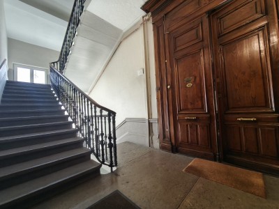 APPARTEMENT T5 A VENDRE - ST ETIENNE CENTRE VILLE - 208.22 m2 - 268 000 €