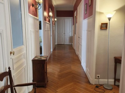 APPARTEMENT T5 A VENDRE - ST ETIENNE CENTRE VILLE - 208.22 m2 - 268 000 €