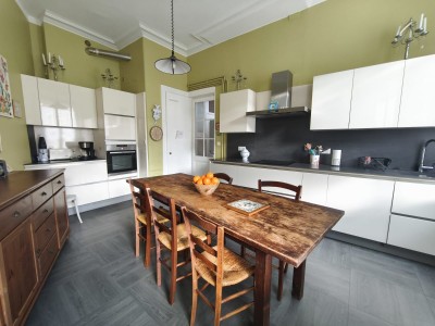 APPARTEMENT T5 A VENDRE - ST ETIENNE CENTRE VILLE - 208.22 m2 - 268 000 €