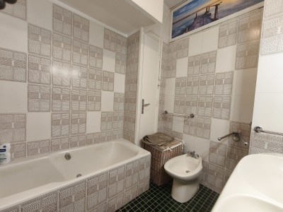 APPARTEMENT T5 A VENDRE - ST ETIENNE CENTRE VILLE - 178 m2 - 198 000 &euro;