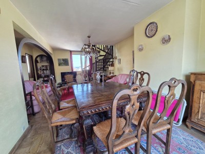 APPARTEMENT T5 A VENDRE - ST ETIENNE CENTRE VILLE - 143.61 m2 - 230 000 €