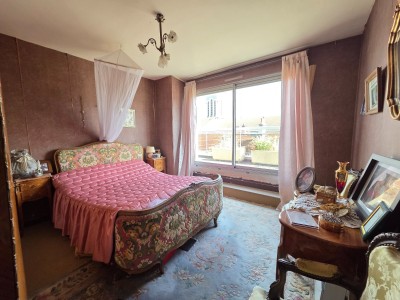 APPARTEMENT T5 A VENDRE - ST ETIENNE CENTRE VILLE - 143.61 m2 - 230 000 €