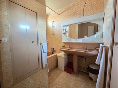 APPARTEMENT T5 A VENDRE - ST ETIENNE CENTRE VILLE - 143.61 m2 - 230 000 €