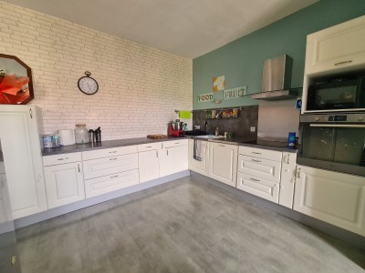 APPARTEMENT T5 - ST ETIENNE CHATEAUCREUX - 117.62 m2 - 150000€