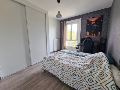 APPARTEMENT T5 - ST ETIENNE CHATEAUCREUX - 117.62 m2 - 150000€