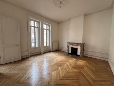 Appartement de type 5 Secteur facults A VENDRE - ST ETIENNE FACULTE   CENTRE DEUX - 100.77 m2 - 189000€
