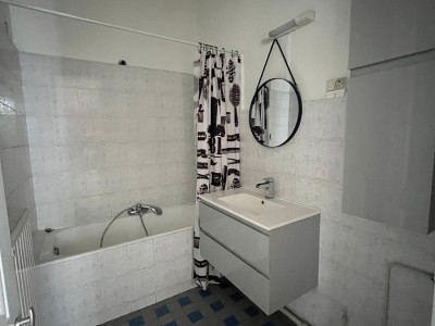 Appartement de type 5 Secteur facults A VENDRE - ST ETIENNE FACULTE   CENTRE DEUX - 100.77 m2 - 189000€