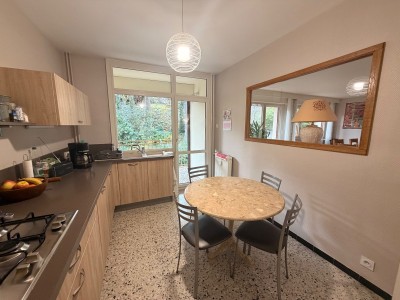 F5 de 144 m2 hab proche Cours Fauriel A VENDRE - ST ETIENNE FAURIEL - 144 m2 - 180�000�&euro;