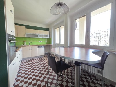 APPARTEMENT T5 A VENDRE - ST ETIENNE FAURIEL - 95.94 m2 - 129 500 €