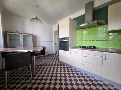 APPARTEMENT T5 A VENDRE - ST ETIENNE FAURIEL - 95.94 m2 - 129 500 €