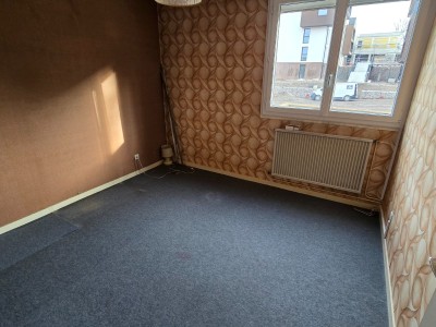 APPARTEMENT T5 A VENDRE - ST ETIENNE LA METARE - 86.17 m2 - 107000€