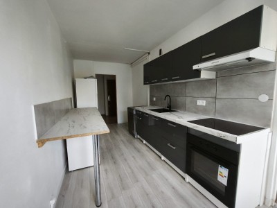 APPARTEMENT T5 A VENDRE - ST ETIENNE LA METARE - 96 m2 - 129 000 &euro;