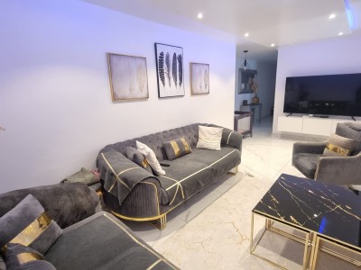 LA TERRASSE, Appartement F5 ,100m,place de parking dans la coproprit