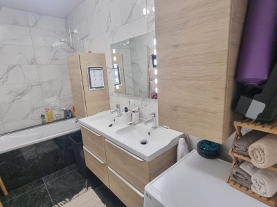 LA TERRASSE, Appartement F5 ,100m,place de parking dans la coproprit