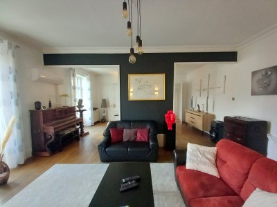 T5 Bourgeois dans maison avec jardin commun A VENDRE - ST JOSEPH - 137 m2 - 199000€