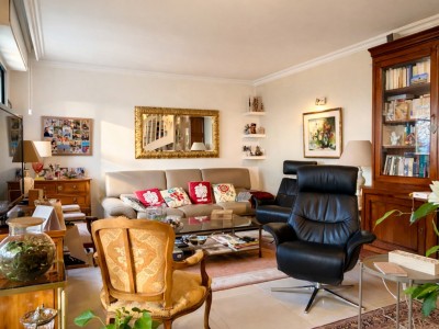 APPARTEMENT T5 A VENDRE - ST PRIEST EN JAREZ - 160.72 m2 - 349 000 €