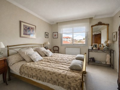 APPARTEMENT T5 A VENDRE - ST PRIEST EN JAREZ - 160.72 m2 - 349 000 €