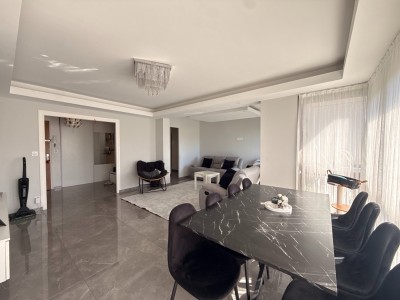 APPARTEMENT T5 A VENDRE - VILLARS - 98.36 m2 - 137 000 €