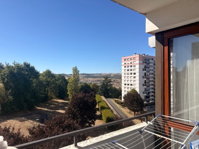 APPARTEMENT T5 A VENDRE - VILLARS - 98.36 m2 - 137 000 €