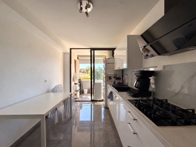APPARTEMENT T5 A VENDRE - VILLARS - 98.36 m2 - 137 000 €