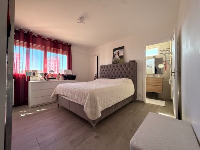 APPARTEMENT T5 A VENDRE - VILLARS - 98.36 m2 - 137 000 €