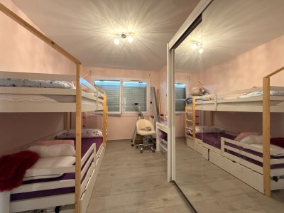 APPARTEMENT T5 A VENDRE - VILLARS - 98.36 m2 - 137 000 €