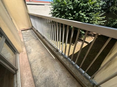 APPARTEMENT T6 A LOUER - ST ETIENNE FAC TREFILERIE - 94.29 m2 - 990 &euro; charges comprises par mois
