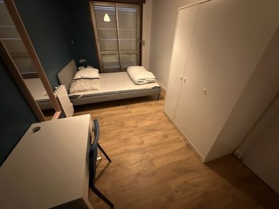 APPARTEMENT T6 A LOUER - ST ETIENNE FAC TREFILERIE - 94.29 m2 - 990 &euro; charges comprises par mois