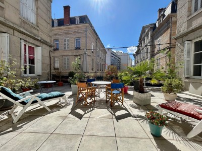 APPARTEMENT T6 A VENDRE - ST CHAMOND Centre-ville - 176.09 m2 - 259000€