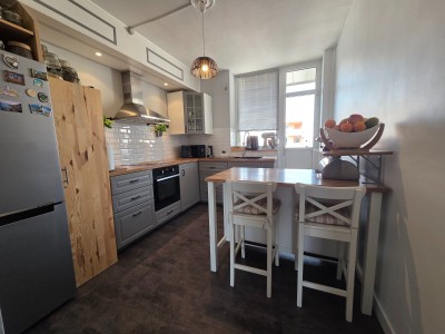 APPARTEMENT T6 A VENDRE - ST ETIENNE BERGSON - 146.22 m2 - 249 000 €