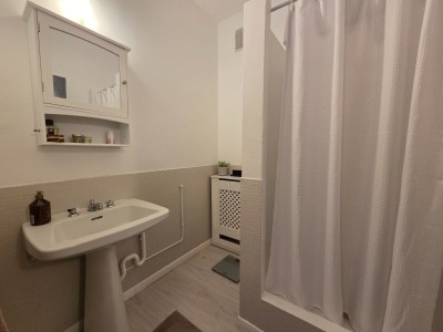 APPARTEMENT T6 A VENDRE - ST ETIENNE BERGSON - 146.22 m2 - 249 000 €